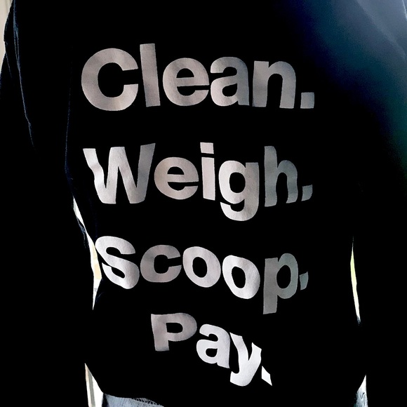 Bulk Barn Long Sleeve - Picture 2 of 2